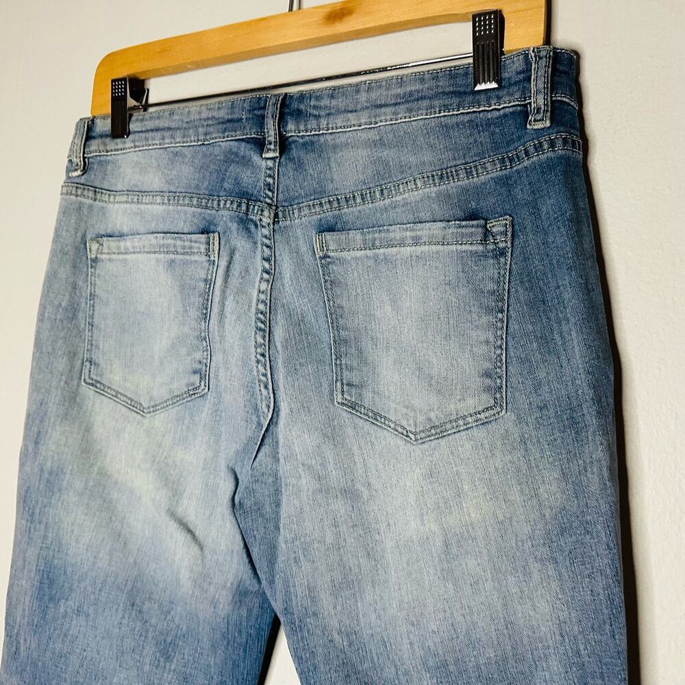 Vintage American Blues Women’s Light Wash Distressed Denim Straight Jeans Size 6 - Picture 6 of 12